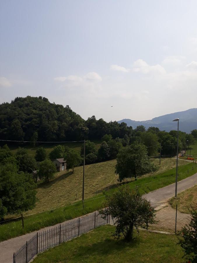 Casa "La Forcella" Villa Brembilla Exteriör bild