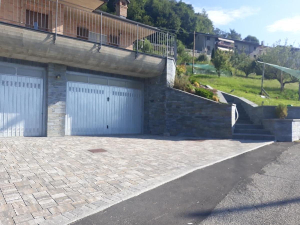 Casa "La Forcella" Villa Brembilla Exteriör bild